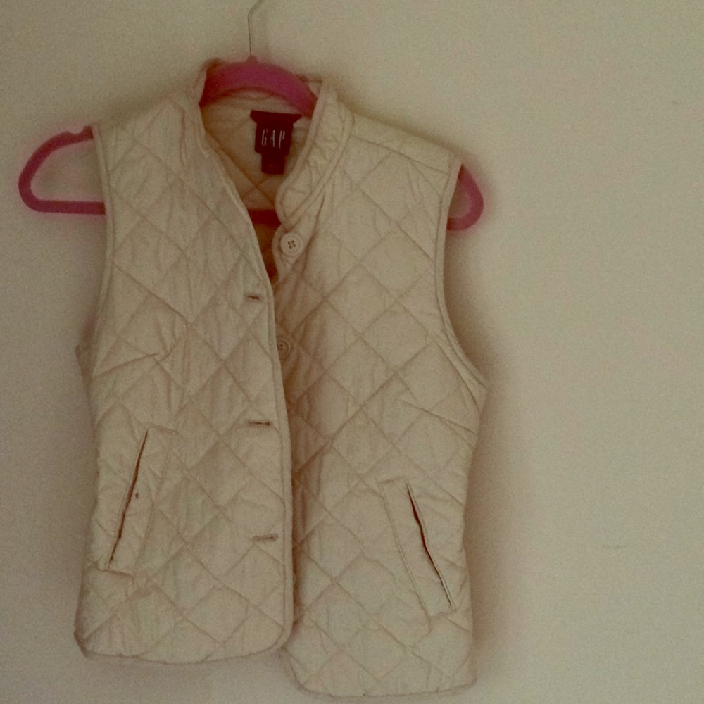 Beige vest